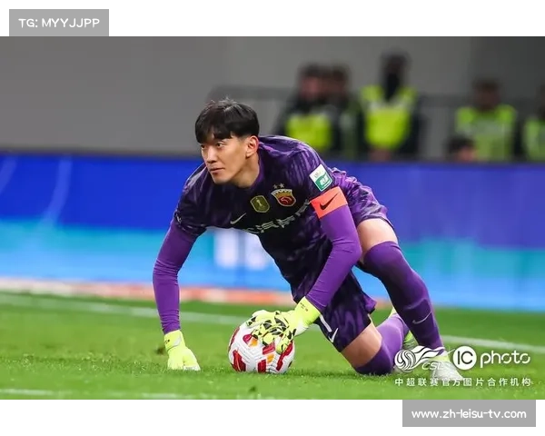 安托万·格里兹曼展现全能锋线实力助力球队取得关键胜利 安托万·格里兹曼展现全能锋线实力助力球队取得关键胜利